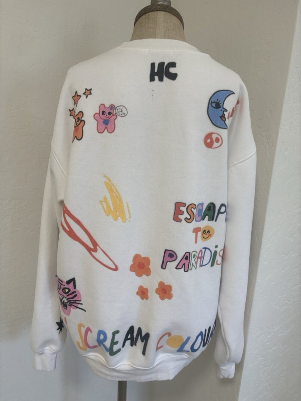 The Mayfair Group x I SCREAM COLOUR Somebody Loves You White Sweatshirt S/M Cruz - Picture 2 of 14